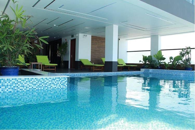 Daisy Hotel Nha Trang Exterior photo